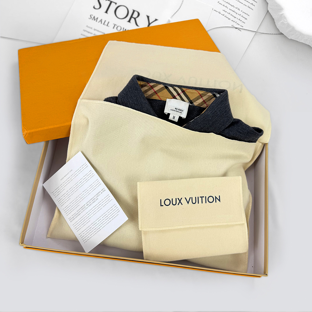 Loux Vuition Envelope